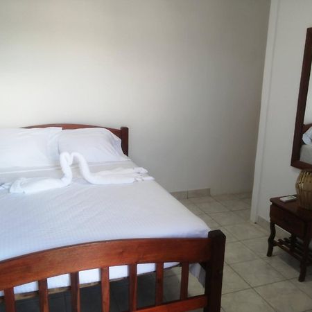 Chale'S House Hotel 산 후안 델 수르 객실 사진
