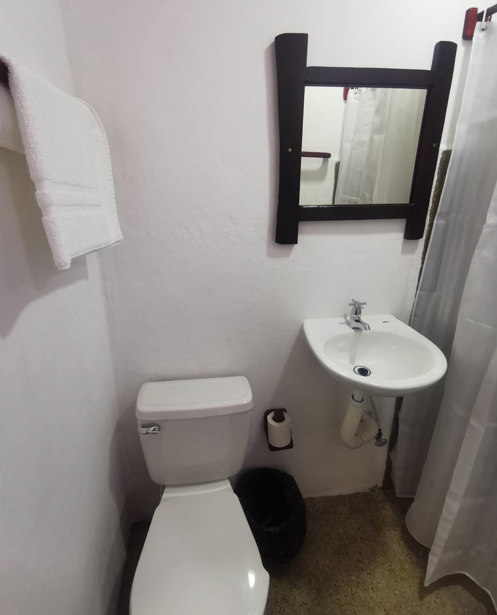Chale'S House Hotel 산 후안 델 수르 객실 사진